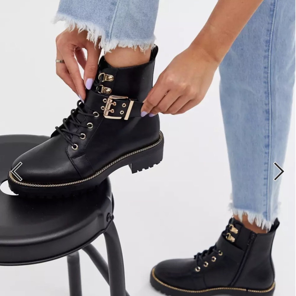 NWOT — ASOS Armour chain lace up boots in black